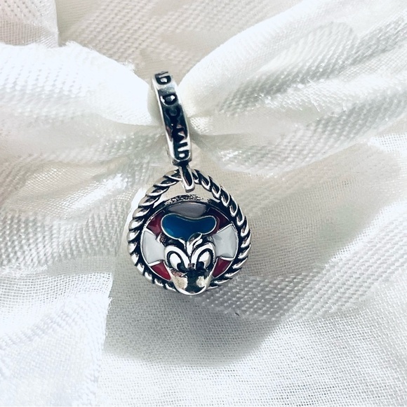 🦆 NWOT Donald Duck Charm ✨ - Picture 10 of 11